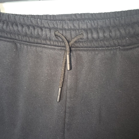 Jordan Jogger Sweatpants Boys Black/Red  sz L 12-13yrs Jumpman Nike‎ - Picture 3 of 9